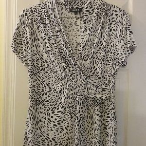 DKNY Black/White Top
